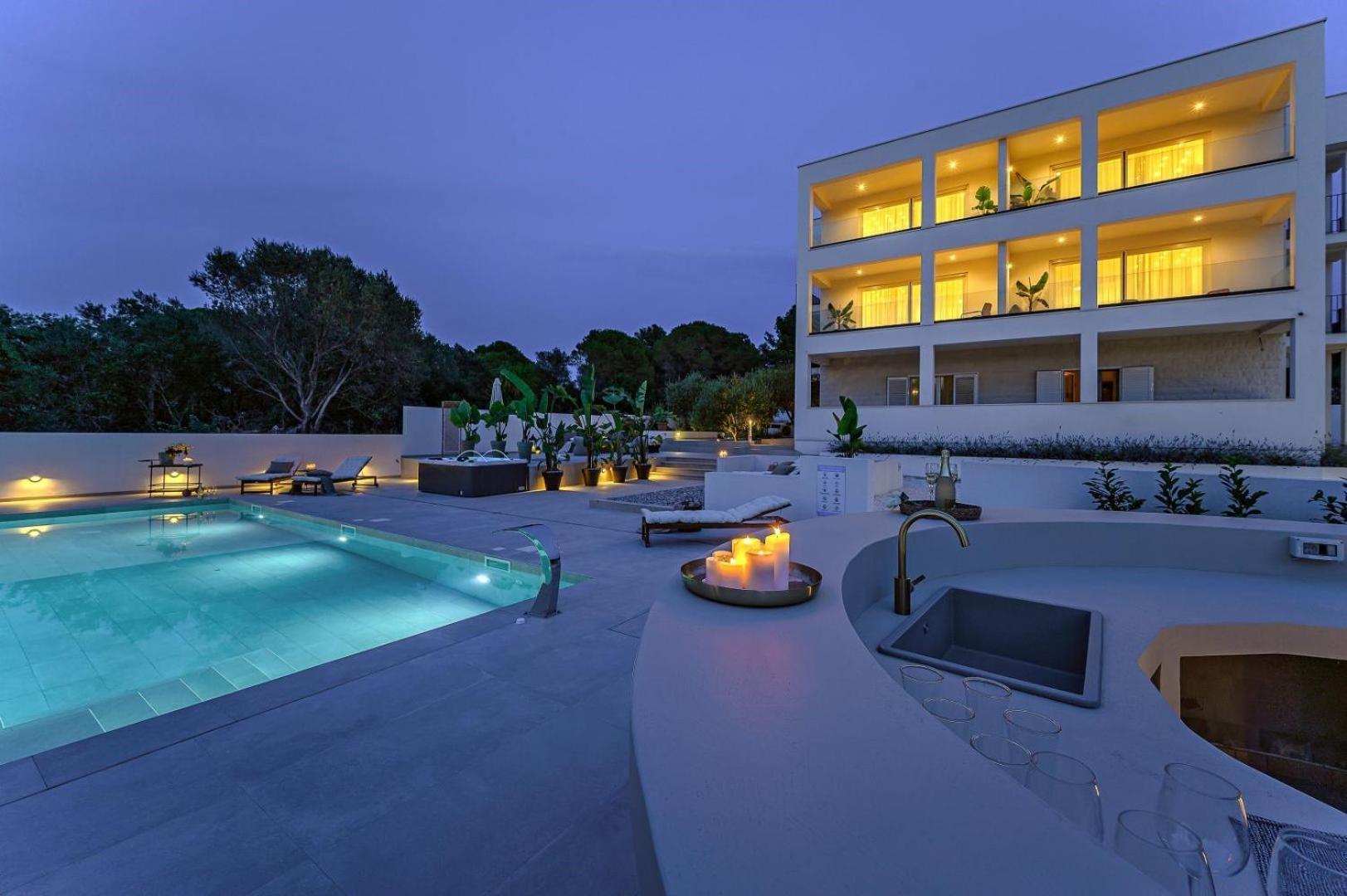 Luxury Villa Del Sogno With Pool, Jacuzzi, Parking 奥库格哥恩基 外观 照片