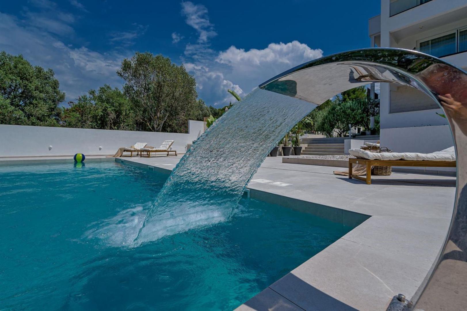 Luxury Villa Del Sogno With Pool, Jacuzzi, Parking 奥库格哥恩基 外观 照片