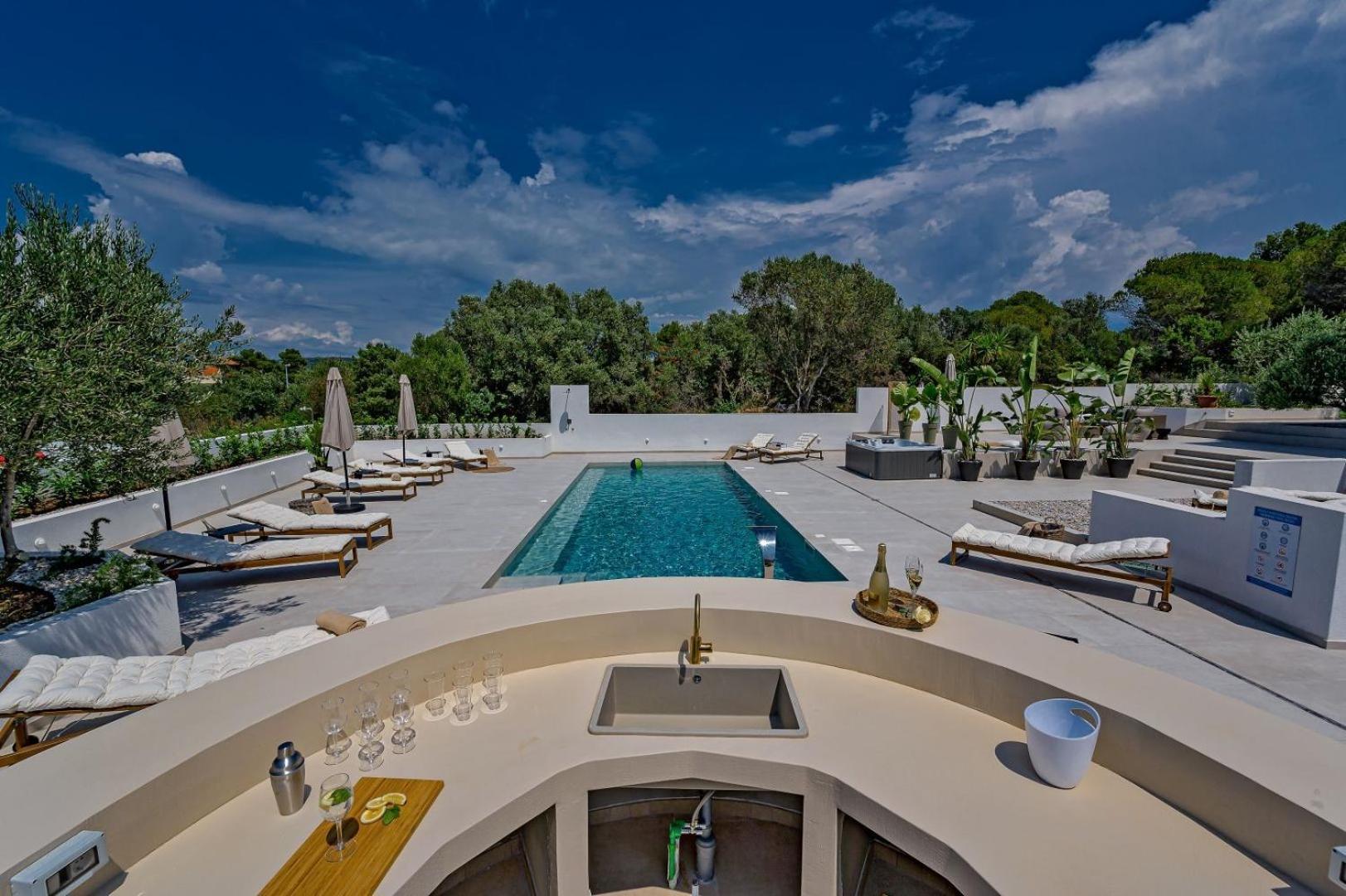 Luxury Villa Del Sogno With Pool, Jacuzzi, Parking 奥库格哥恩基 外观 照片